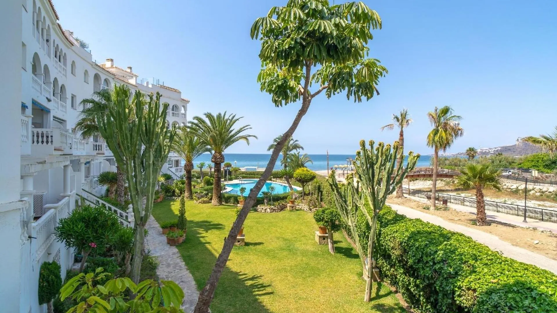 Apartment Ferienwohnung Fuer 4 Personen Ca 50 Qm In Nerja, Andalusien Costa Del Sol